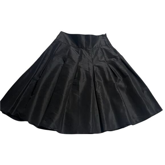BCBGMaxAzria Silk Taffeta Pleated Skirt Knee Length Womens Size 4 Black Circle - Picture 1 of 8
